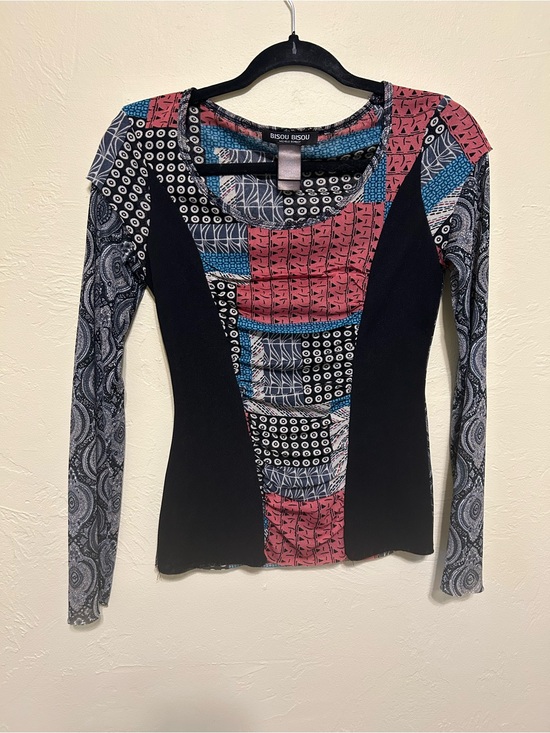 Bisou Bisou Tops - BISOU BISOU 90s mesh top